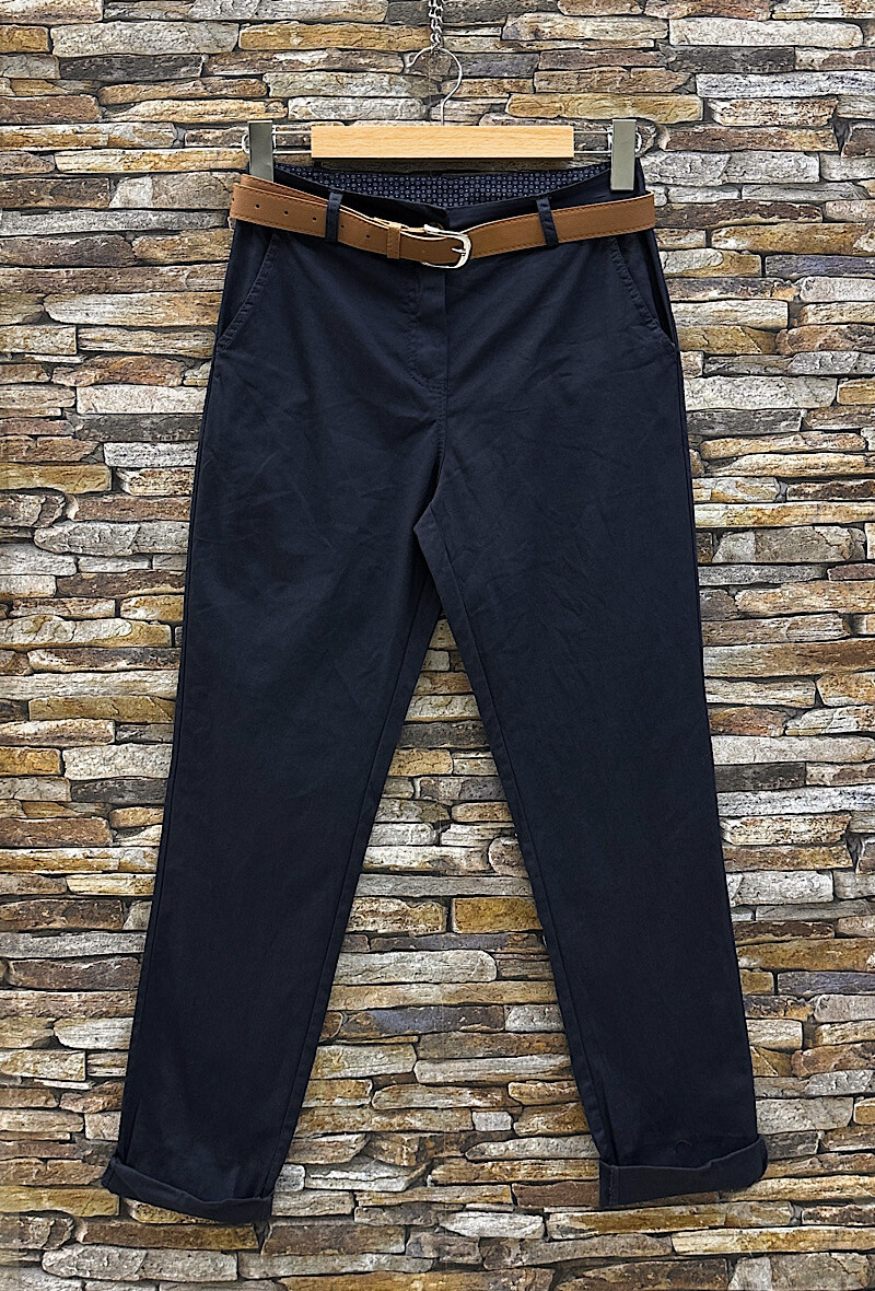 Grossiste Elle Style - Pantalon RICHARD en coton avec poches et ceinture