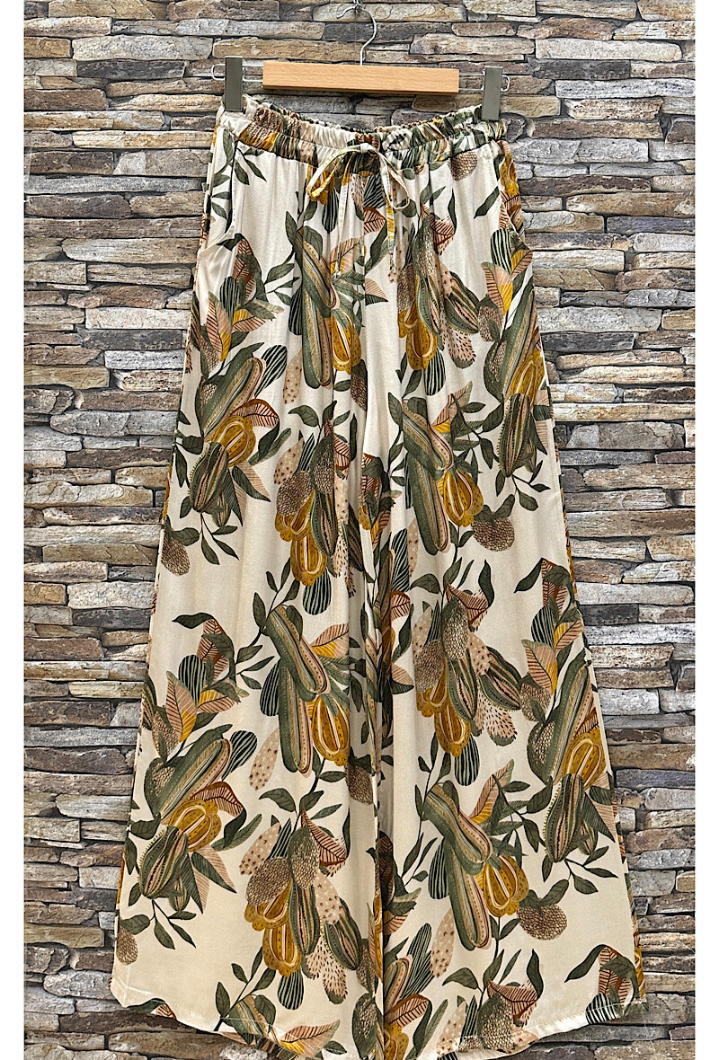 Wholesaler Elle Style - KATY pants printed in silk-effect satin viscose with pockets, fluid