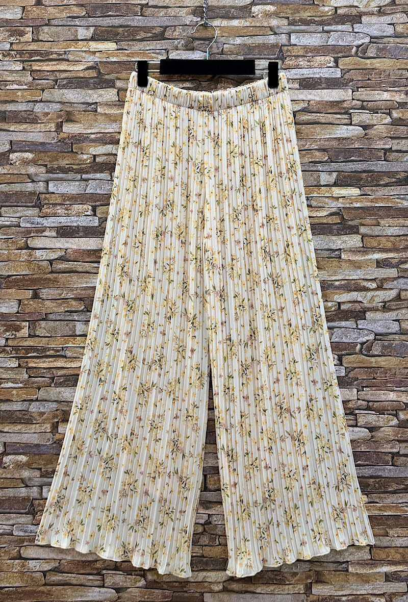 Grossista Elle Style - Pantaloni ROMY plissettati molto fluidi, stampati con FODERA PANTALONI LUNGA in viscosa.