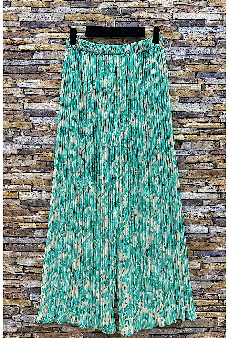 Wholesaler Elle Style - Very fluid pleated ALMA pants, printed with viscose lining.