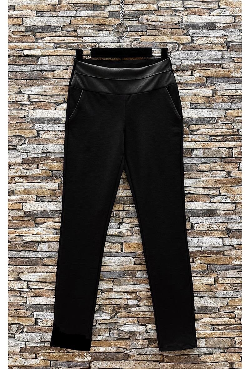 Grossista Elle Style - Pantaloni KAI Chic a Vita Alta / Dettagli in pelle con tasche, tessuto MILANO elasticizzato