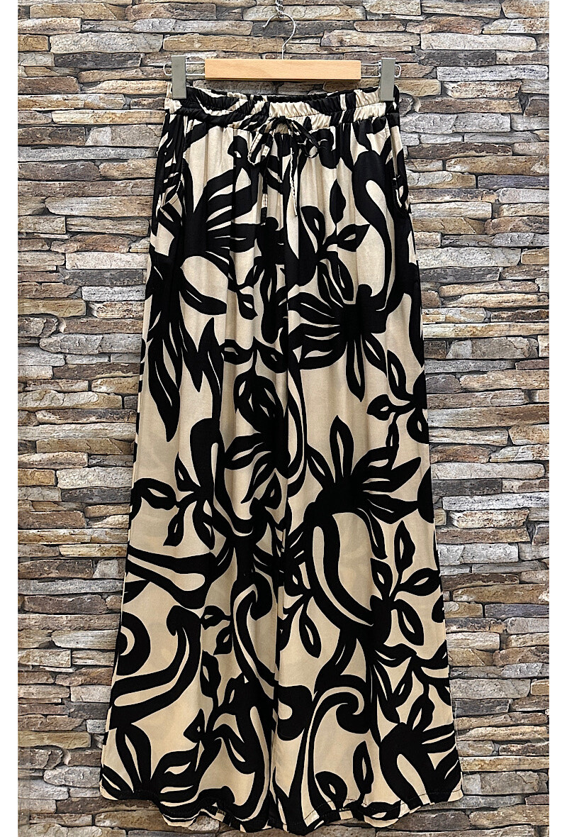 Wholesaler Elle Style - KATY pants printed in silk-effect satin viscose with pockets, fluid