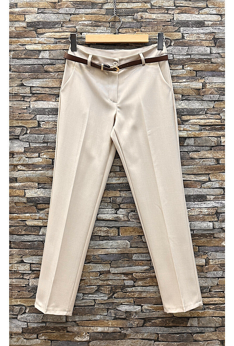 Grossiste Elle Style - Pantalon ALBA classique . Chic et tendance avec ceinture et poches avants