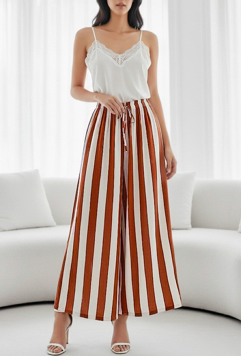 Großhändler Elle Style - YUNA gestreifte Hose, sehr fließend und weit aus Viskose, mit elastischem Bund. Schick und modisch.