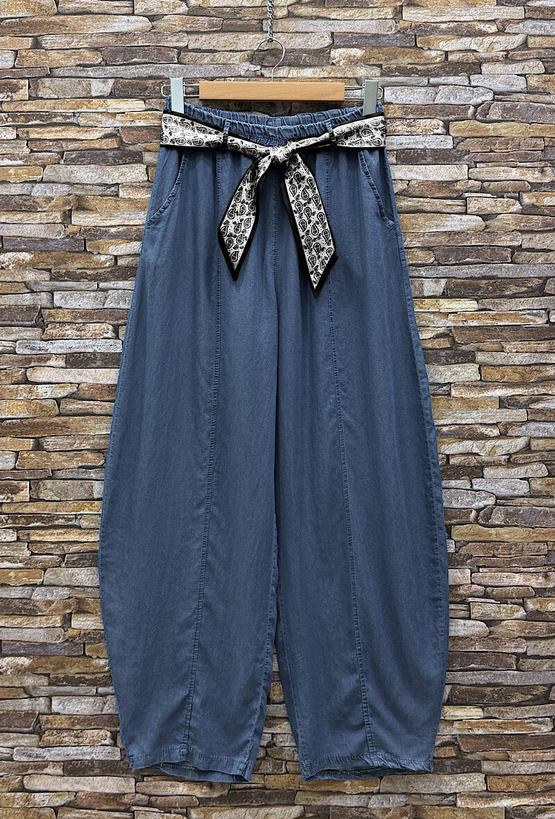 Mayorista Elle Style - Pantalón EWY muy fluido en denim de MATERIAL LYOCELL con cinturón de pañuelo y bolsillos delanteros