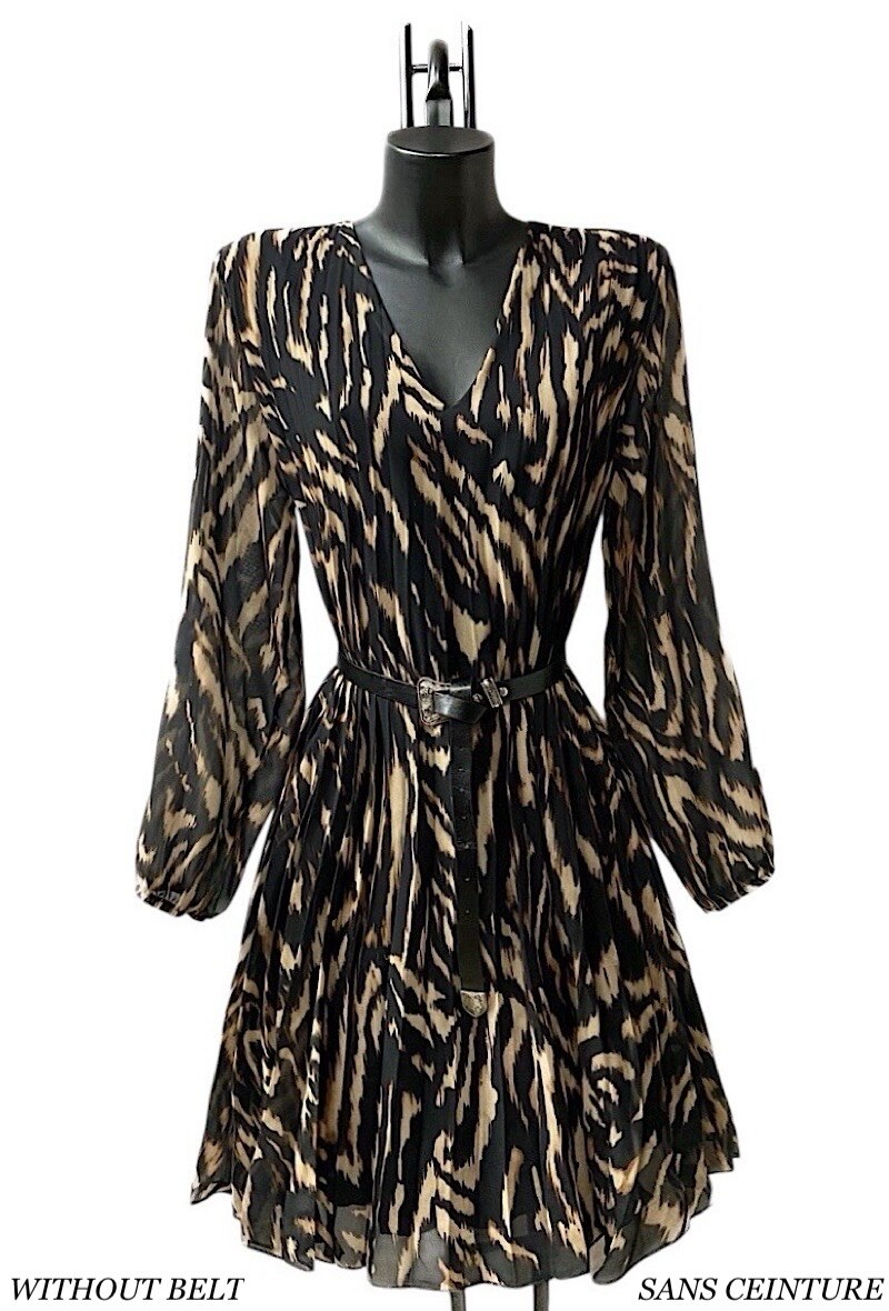Mayorista Elle Style - Vestido plisado SANIA, estampado muy fluido con forro de viscosa