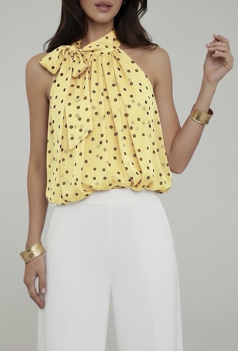Großhändler Elle Style - ANAIS Bluse mit bedrucktem Lavallière-Kragen, fließend und romantisch, schick und trendig mit Viskosefutter.