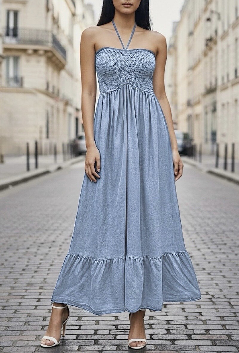 Grossiste Elle Style - Robe JAKIE bustier smocker, très fluide en jean en MATIERE LYOCELL chic et tendance