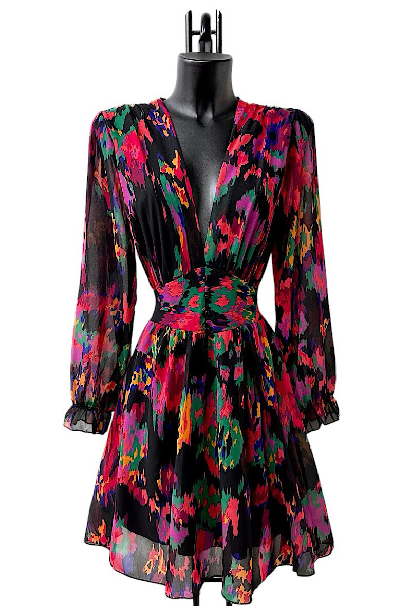 Grossiste Elle Style - Robe JULIETTE imprimé, avec manches longues, boutons et doublure en viscose