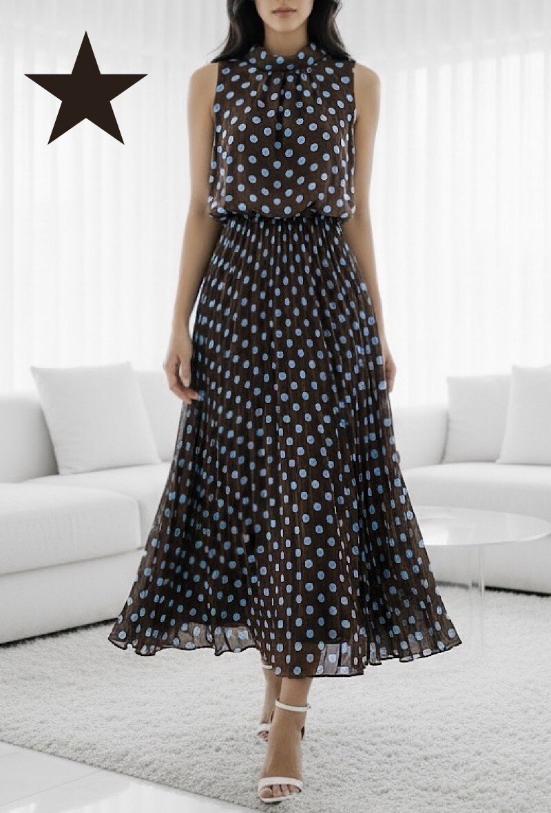 Grossiste Elle Style - Robe POLKY plissé à pois très fluide avec doublure en viscose. BOHEME CHIC et TENDANCE.