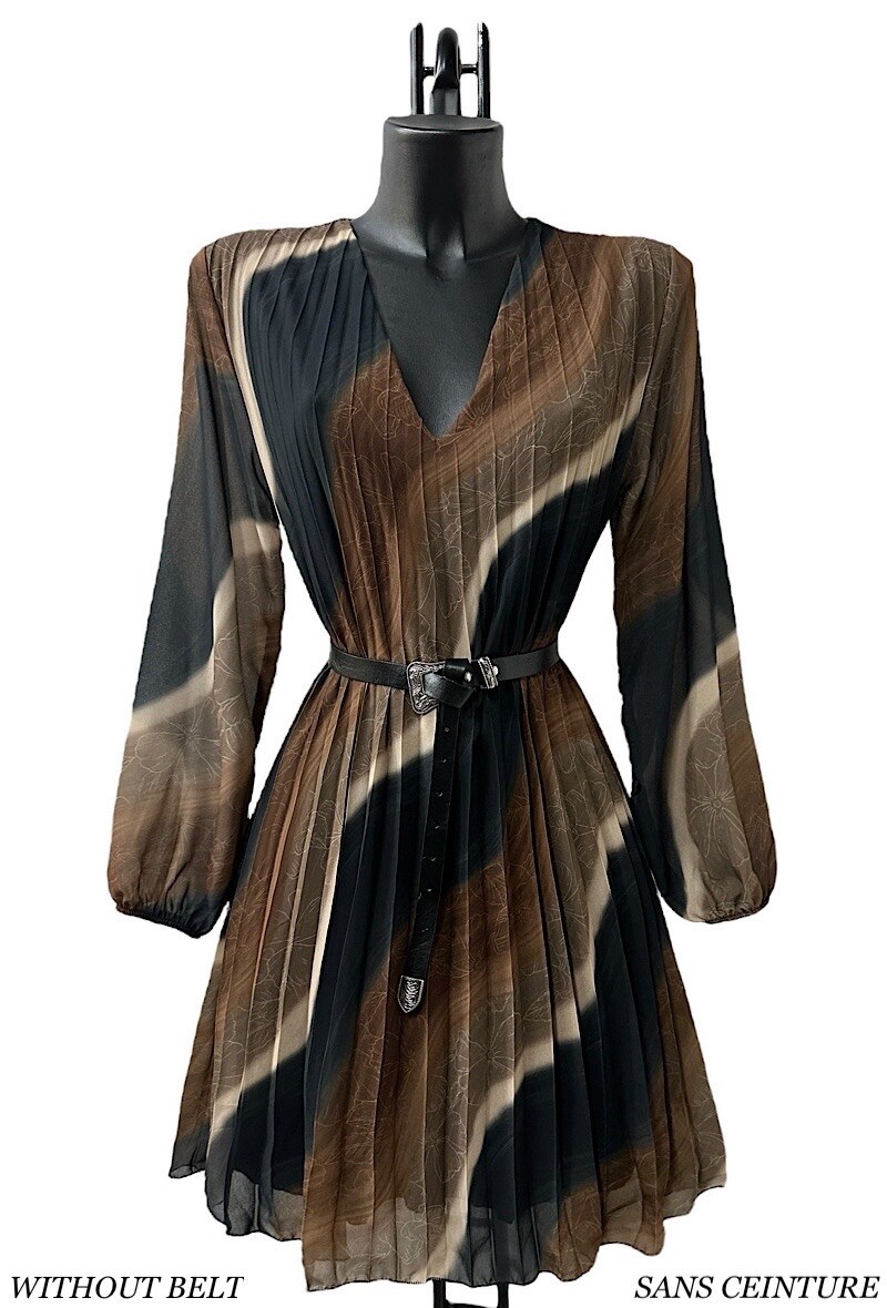 Mayorista Elle Style - Vestido plisado SANIA, estampado muy fluido con forro de viscosa