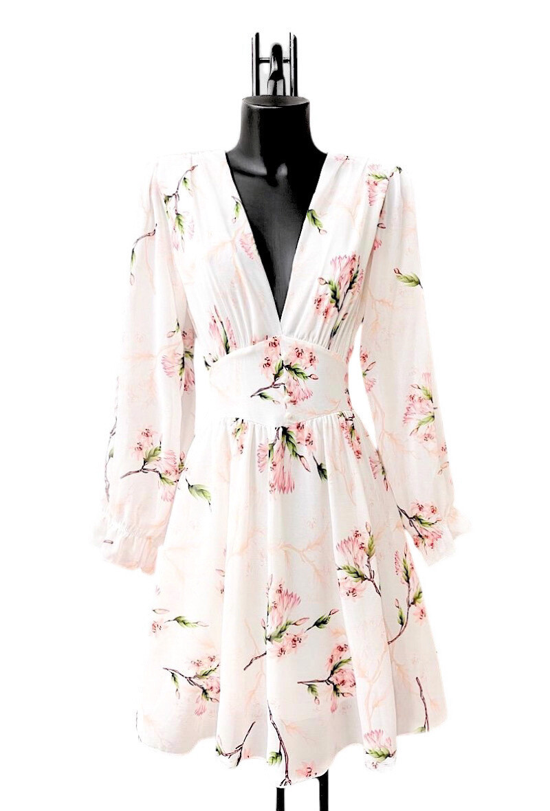 Grossiste Elle Style - Robe JULIETTE imprimé, avec manches longues, boutons et doublure en viscose