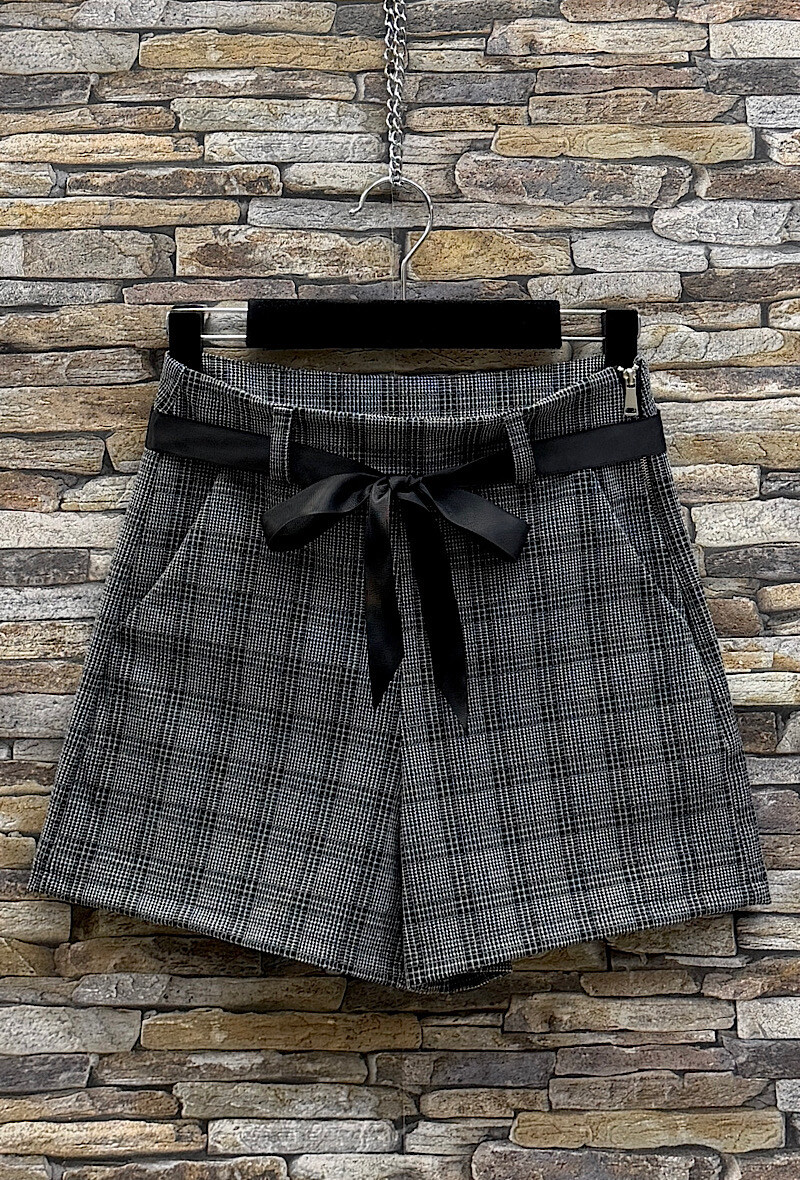 Großhändler Elle Style - DAVY Shorts mit gepolstertem Schleifengürtel Dicke Wollflanell-Optik