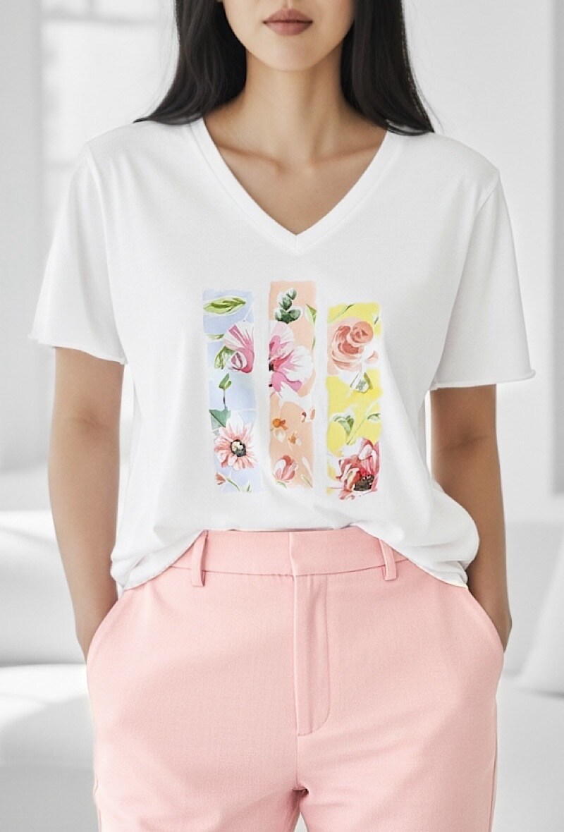 Grossista Elle Style - T-shirt CLARA in cotone morbido con stampa, casual e chic con scollo a V.