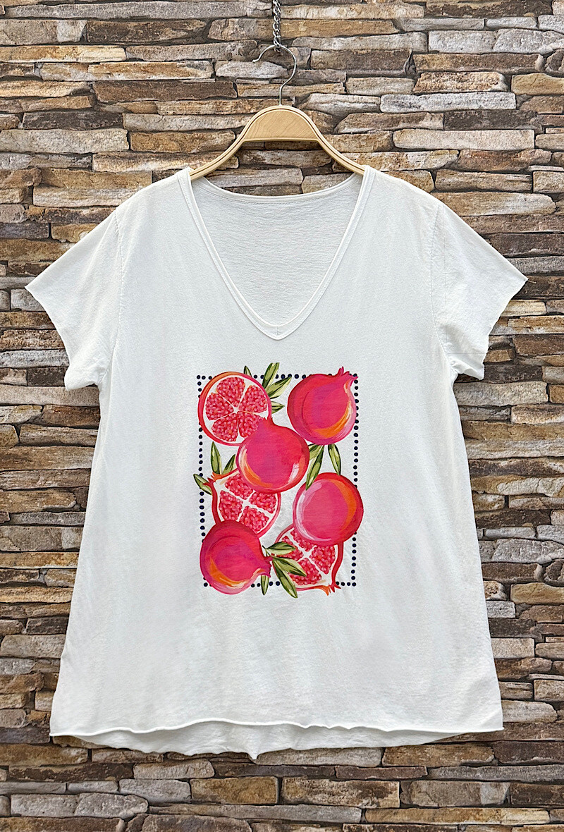 Grossista Elle Style - T-shirt CLARA in cotone morbido con stampa, casual e chic con scollo a V.