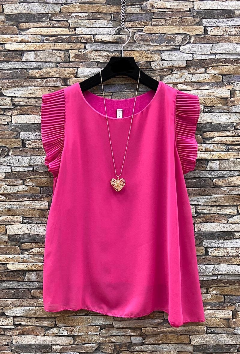 Grossiste Elle Style - Haut FLAURA manche a volant plissée, doublure viscose avec collier fantaisie.
