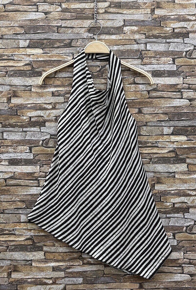 Großhändler Elle Style - DONNA-Top aus fließender Viskose mit Print und elastischem Rücken. BOHEMISCH CHIC und IM TREND.