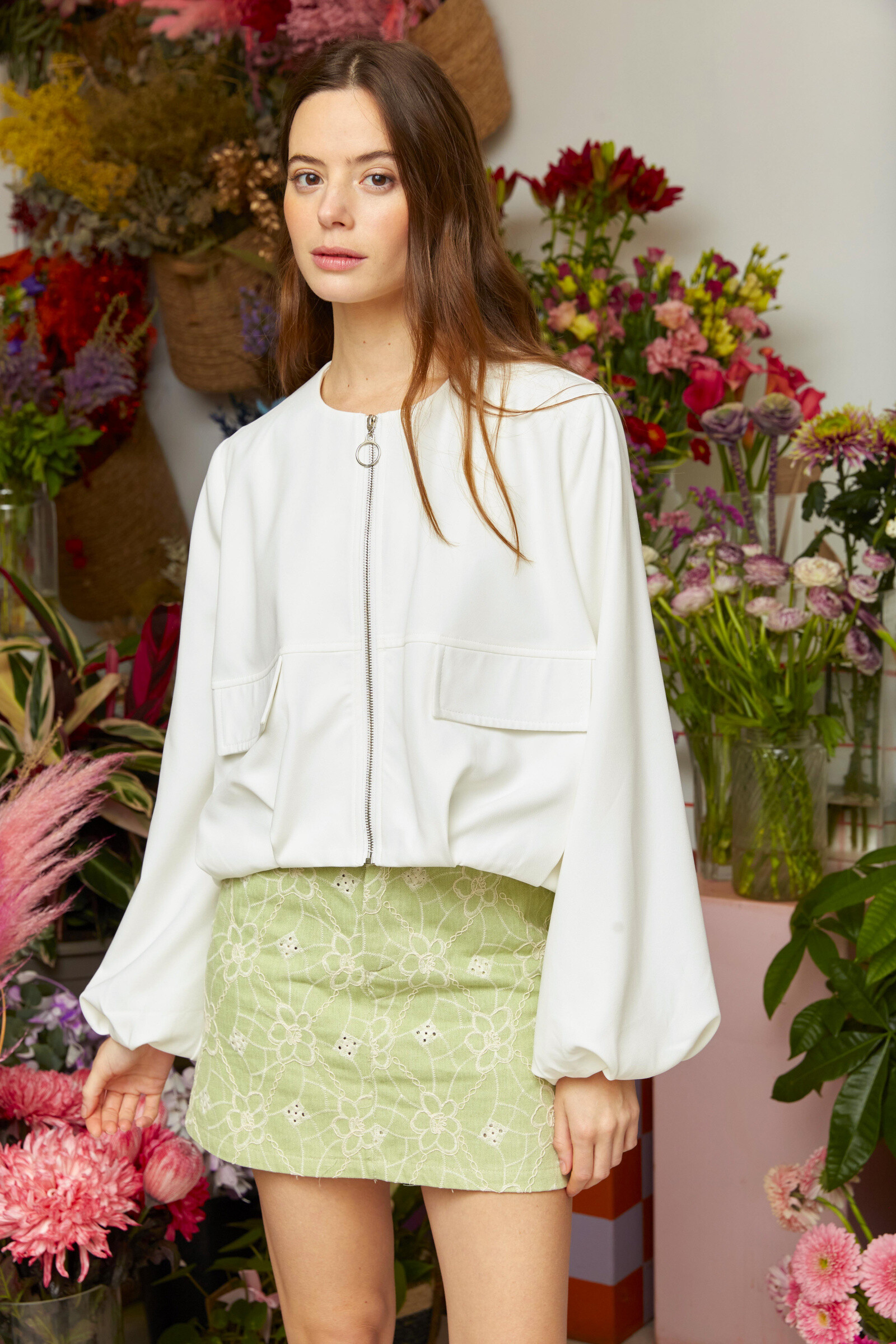 Wholesaler ELLI WHITE - Short jacket zipped with pockets