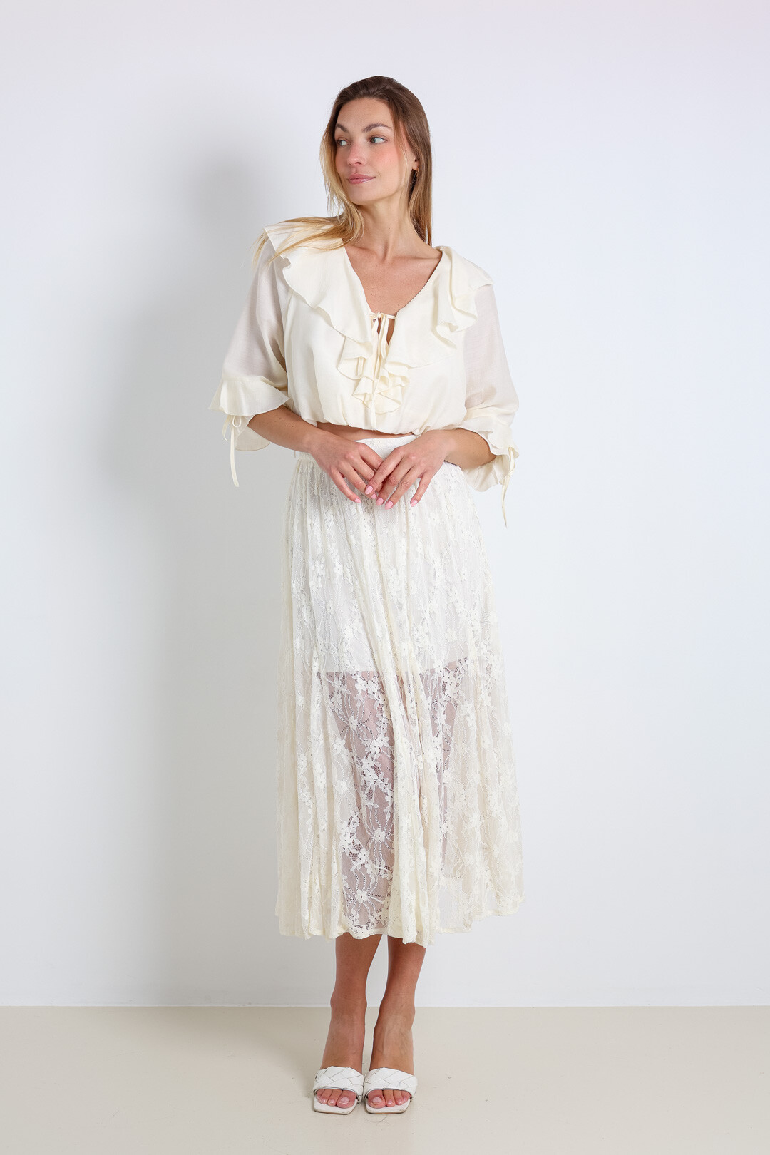 Grossiste ELLI WHITE - Jupe longue en dentelle