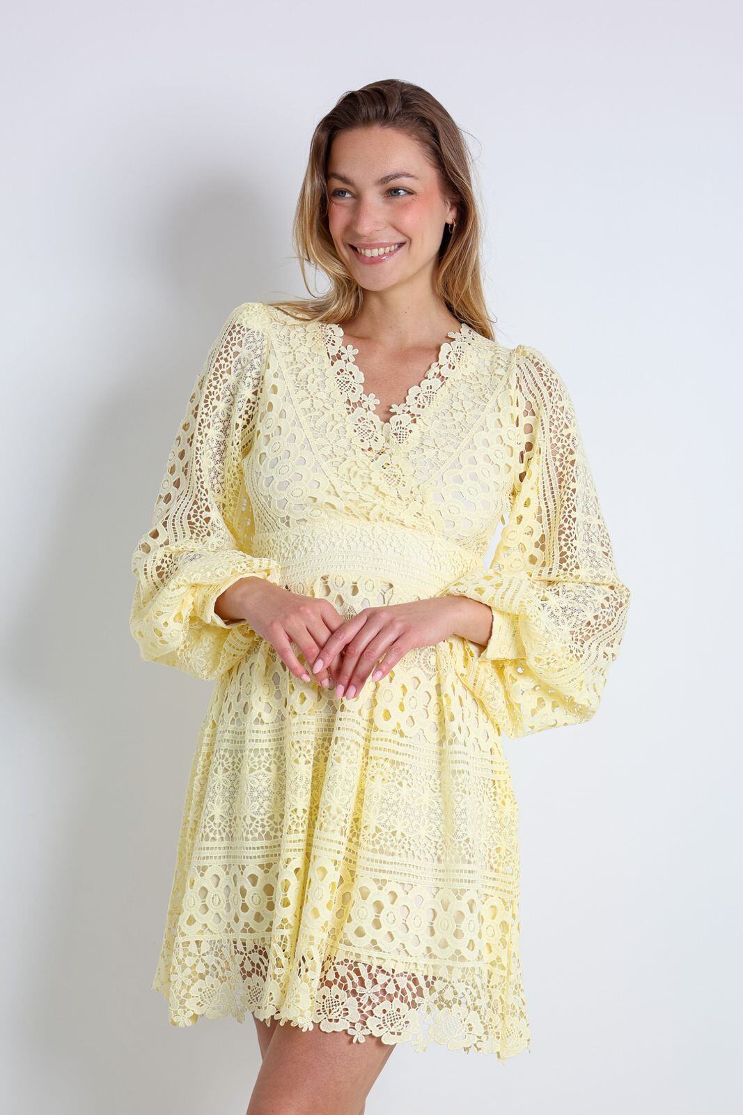 Großhändler ELLI WHITE - Kurzes besticktes Kleid
