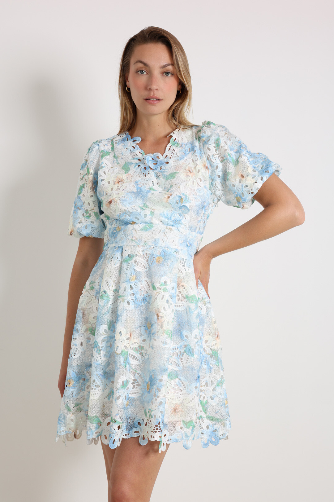 Mayorista ELLI WHITE - Vestido de encaje con estampado floral