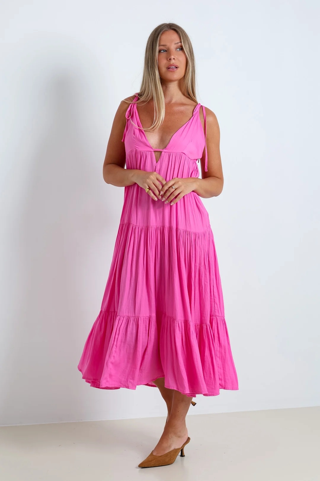 Mayorista ELLI WHITE - Vestido midi con tirantes