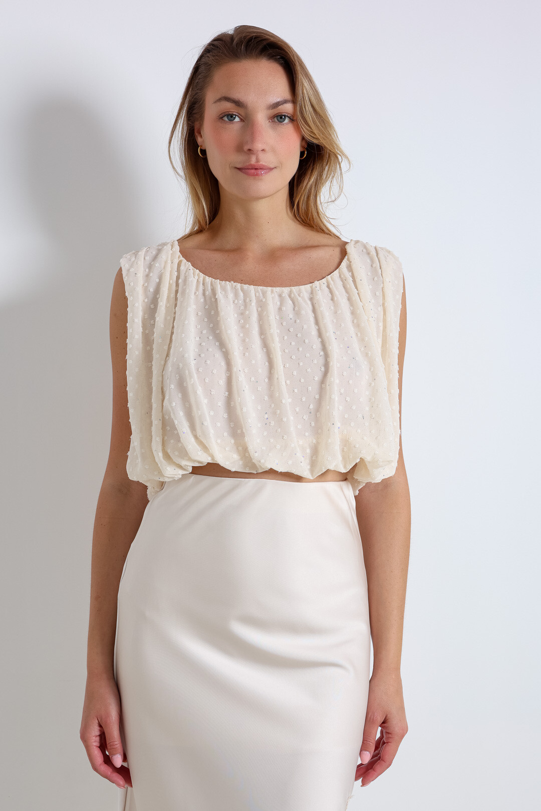 Mayorista ELLI WHITE - Top de plumeti con mangas abullonadas