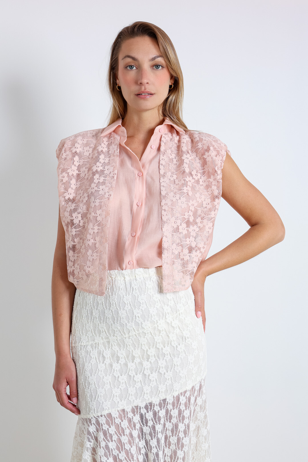 Grossiste ELLI WHITE - Blouse en dentelle