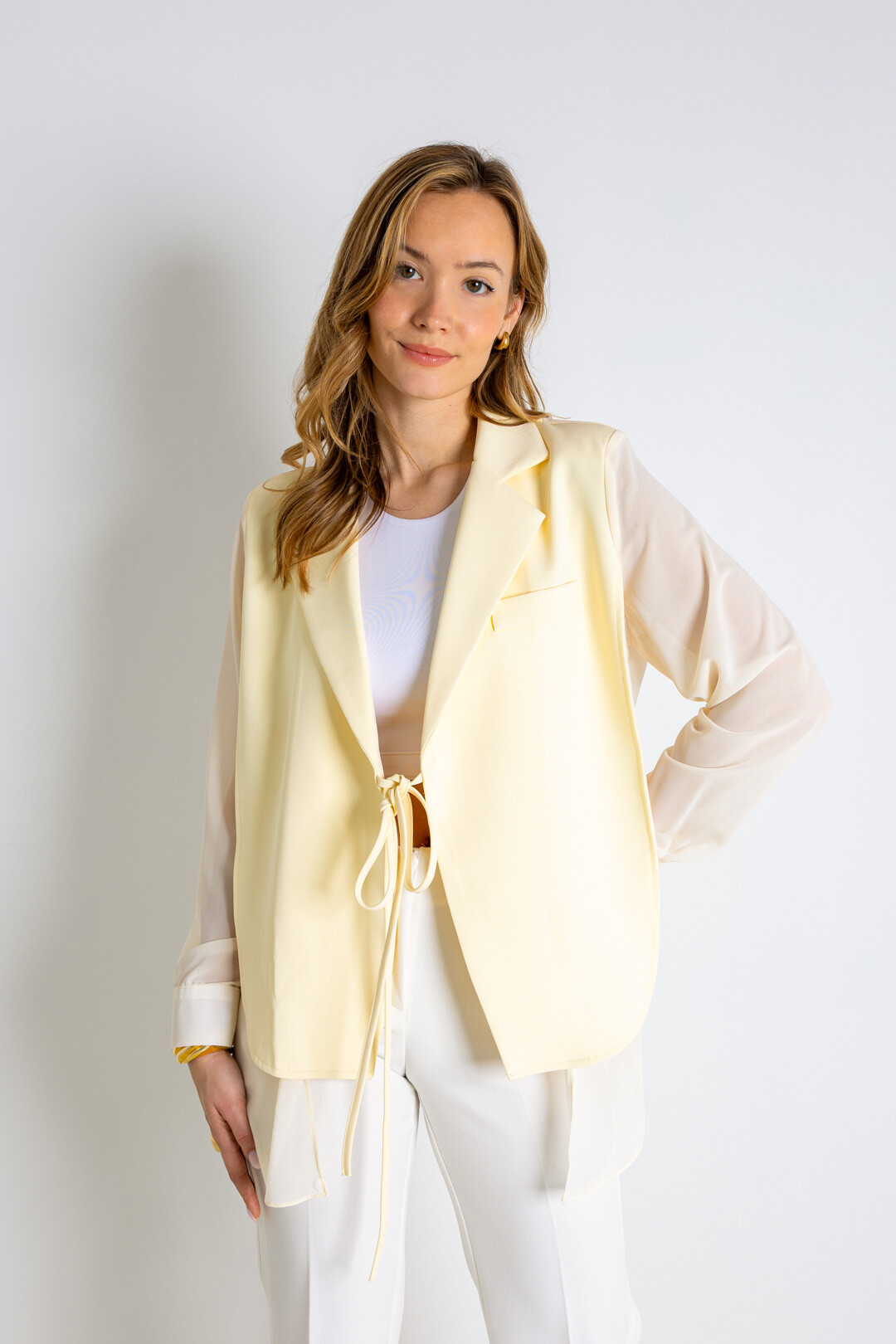 Grossiste ELLI WHITE - Blazer élégant à manches longues
