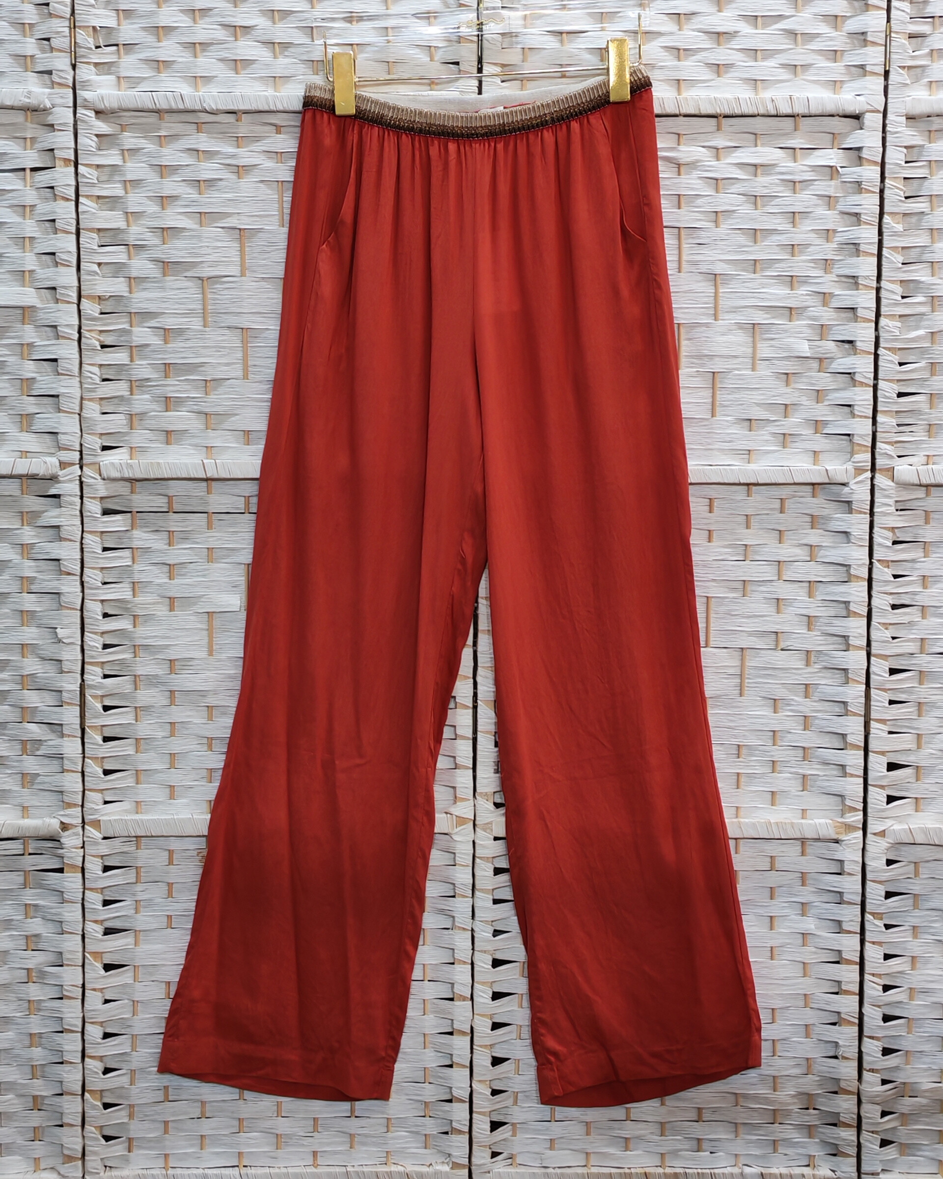 Wholesaler Emi Jo - STRAIGHT CUT FLUID PANTS WITH A COLORED ELASTIC BAND