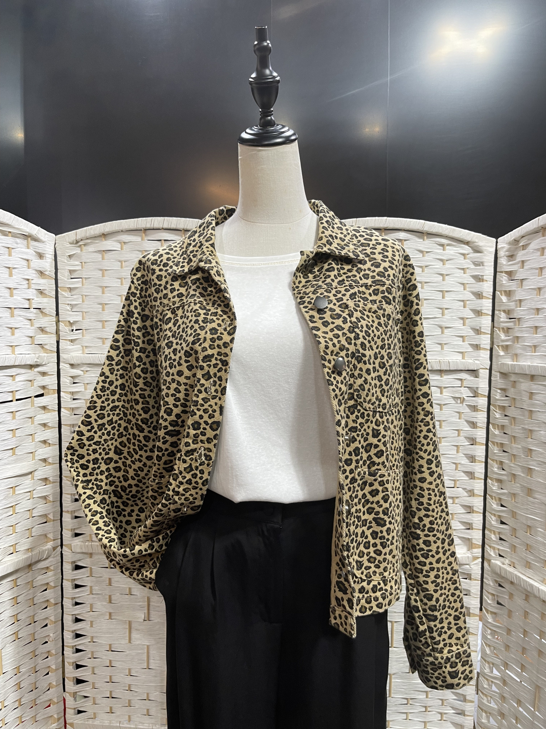 Grossiste Emi Jo - Veste leopart