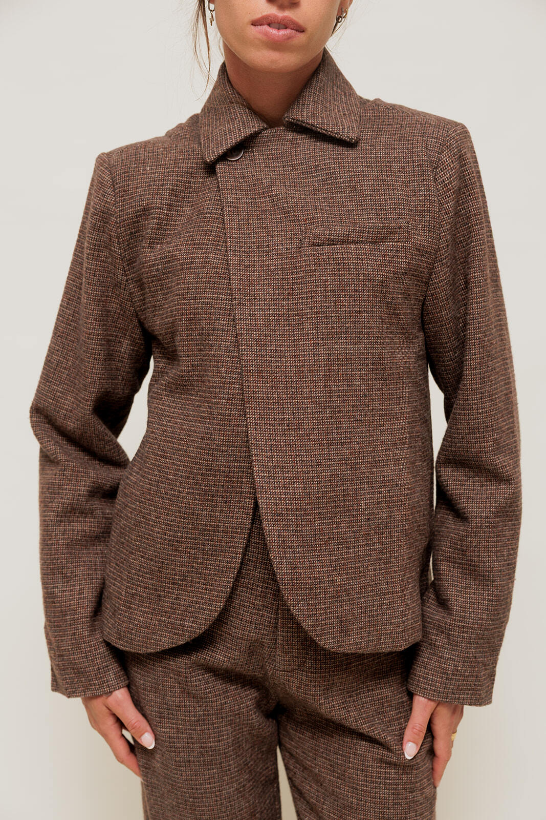 Grossiste EMILIE K PRET A PORTER - ALYNE - Blazer Coupe Droite en Chevron