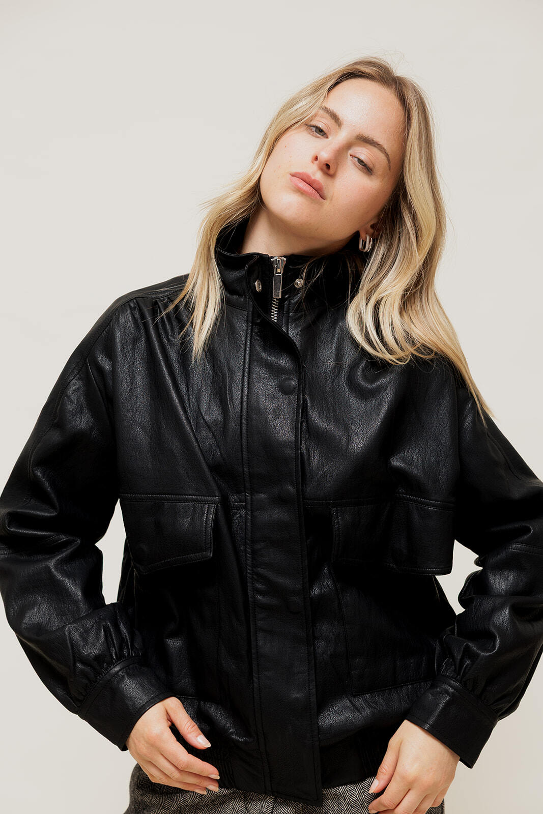 Grossiste EMILIE K PRET A PORTER - AMORIA - Blouson en Simili Cuir Esprit Bomber