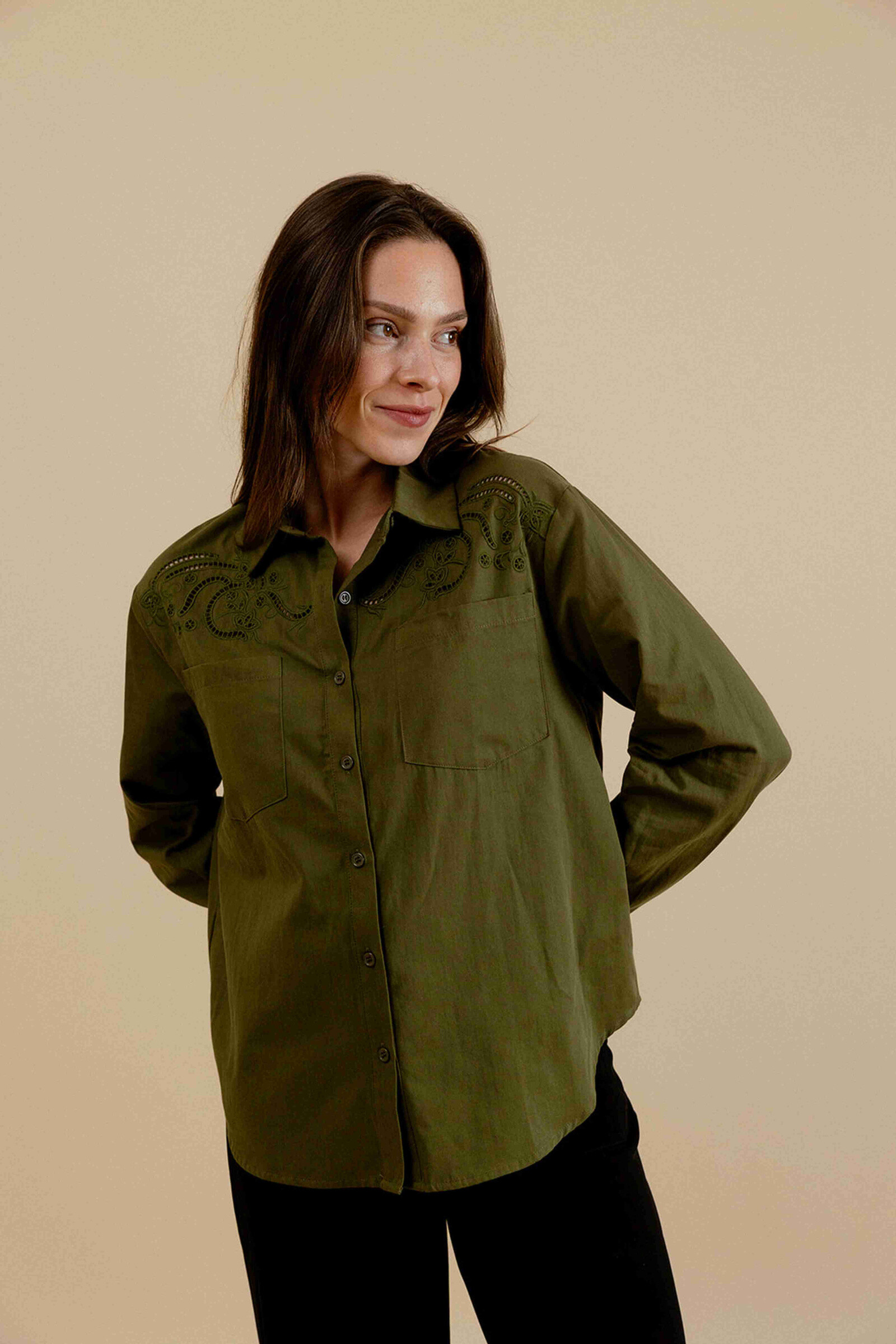 Wholesaler EMILIE K PRET A PORTER - Embroidered long-sleeve shirt