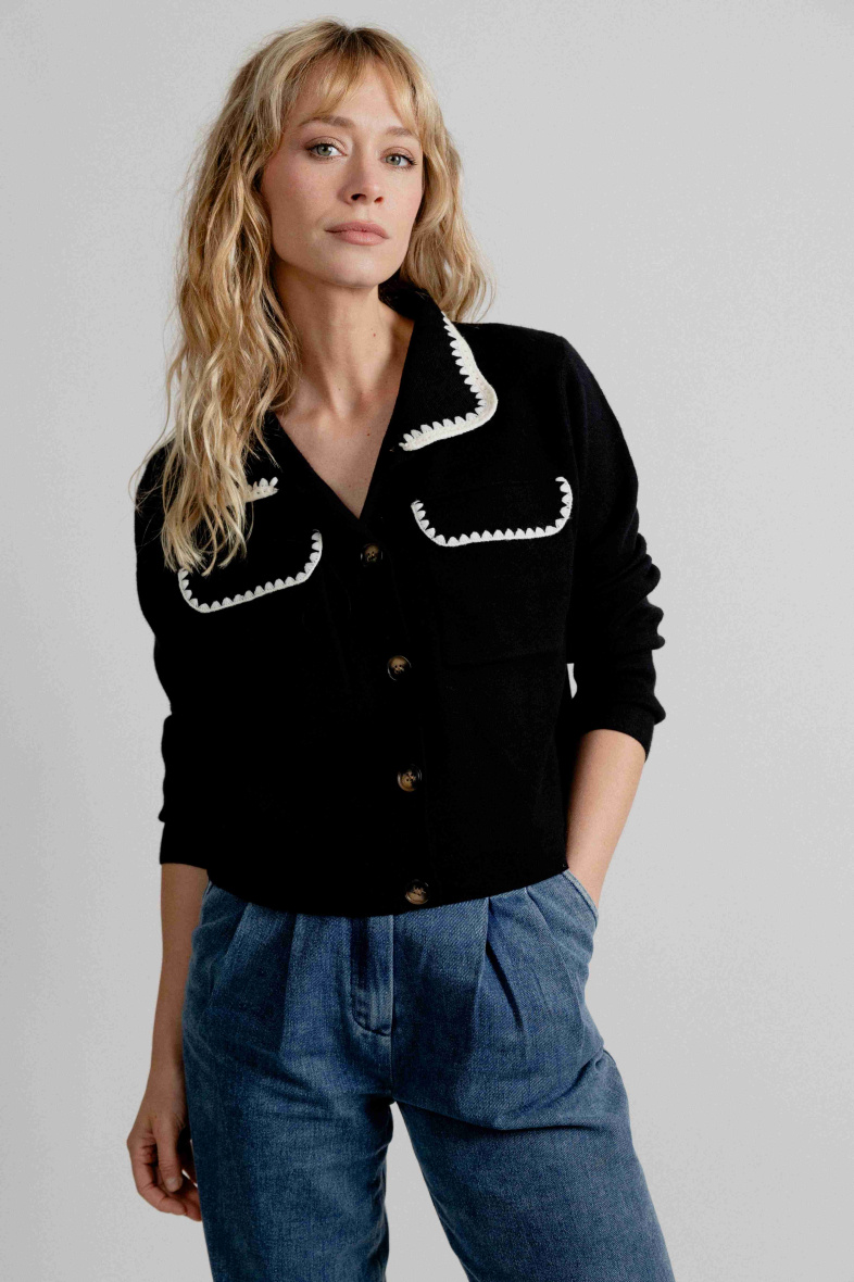 Wholesaler EMILIE K PRET A PORTER - Vest with ecru stitching