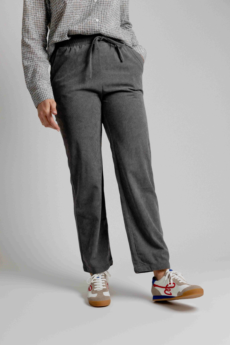 Wholesaler EMILIE K PRET A PORTER - Plain velvet pants