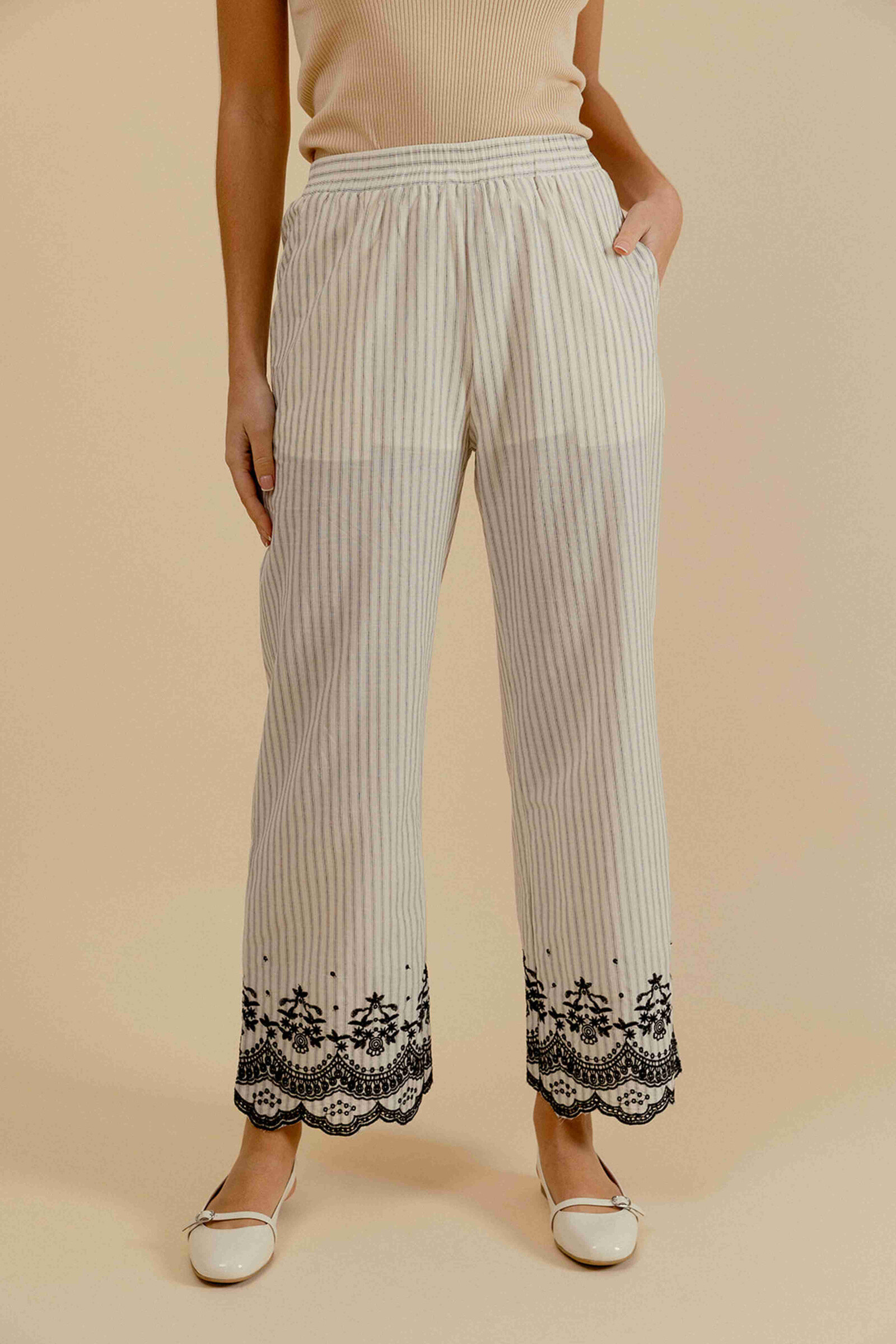 Wholesaler EMILIE K PRET A PORTER - Striped pants, embroidery at the bottom, elastic waist.