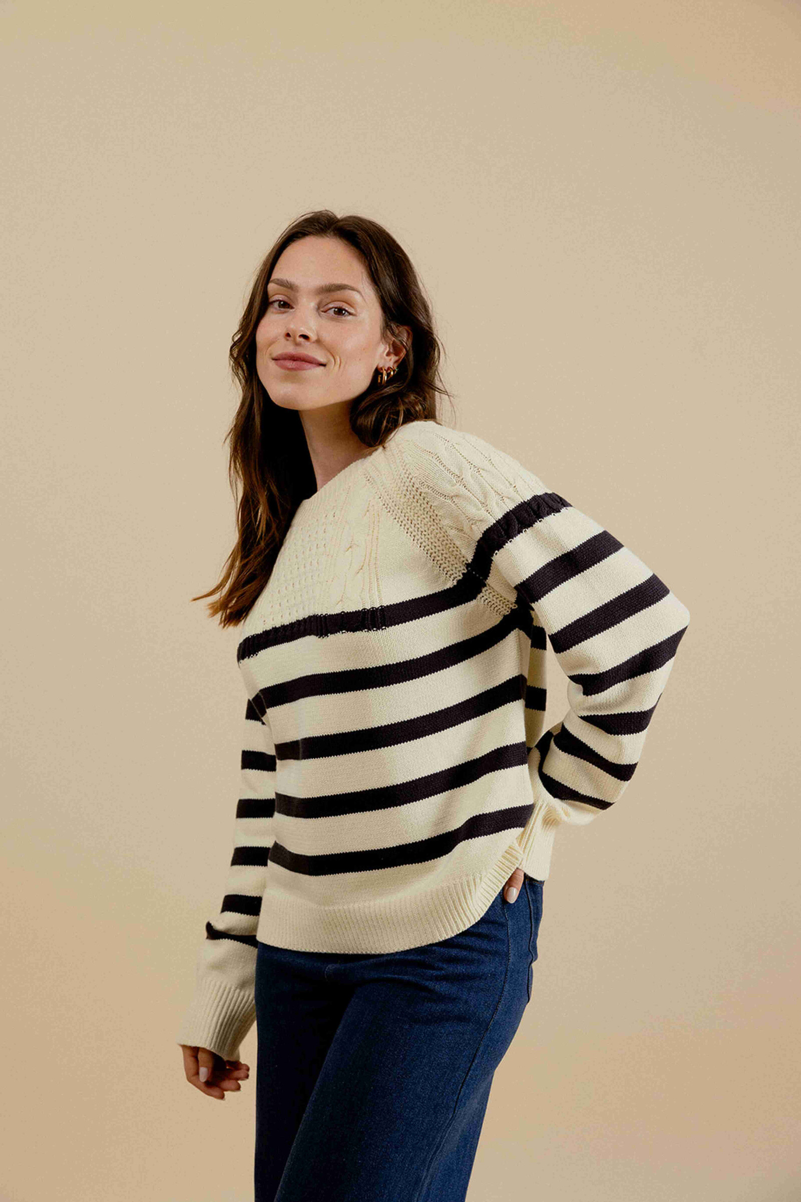 Wholesaler EMILIE K PRET A PORTER - Blue stripe marinière with a round neck.