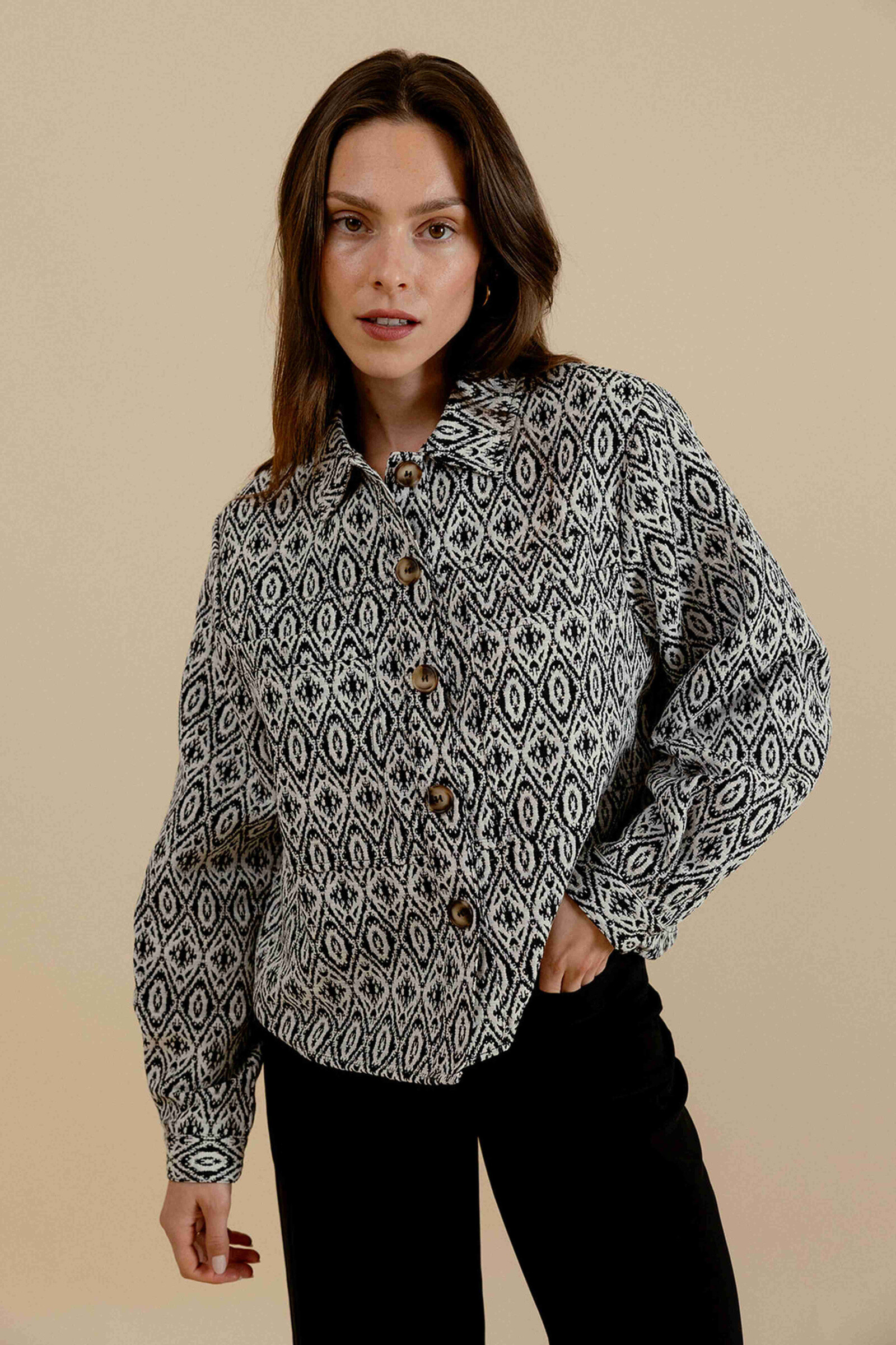 Wholesaler EMILIE K PRET A PORTER - Short cotton jacket with geometric patterns
