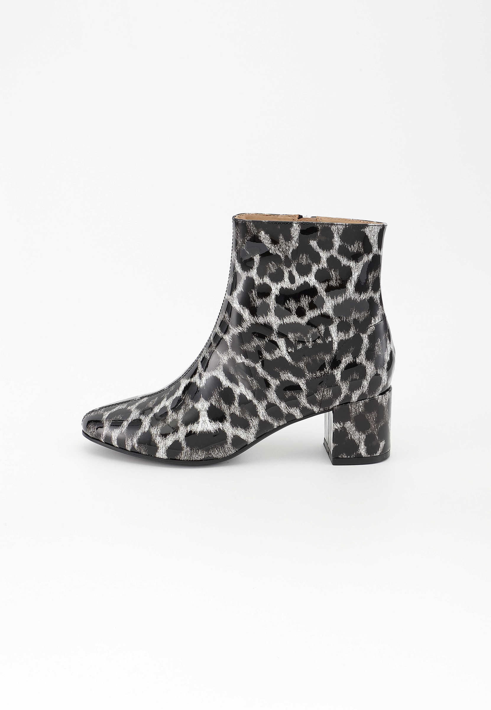 Wholesaler EMILIE KARSTON - LONDON ANKLE BOOTS