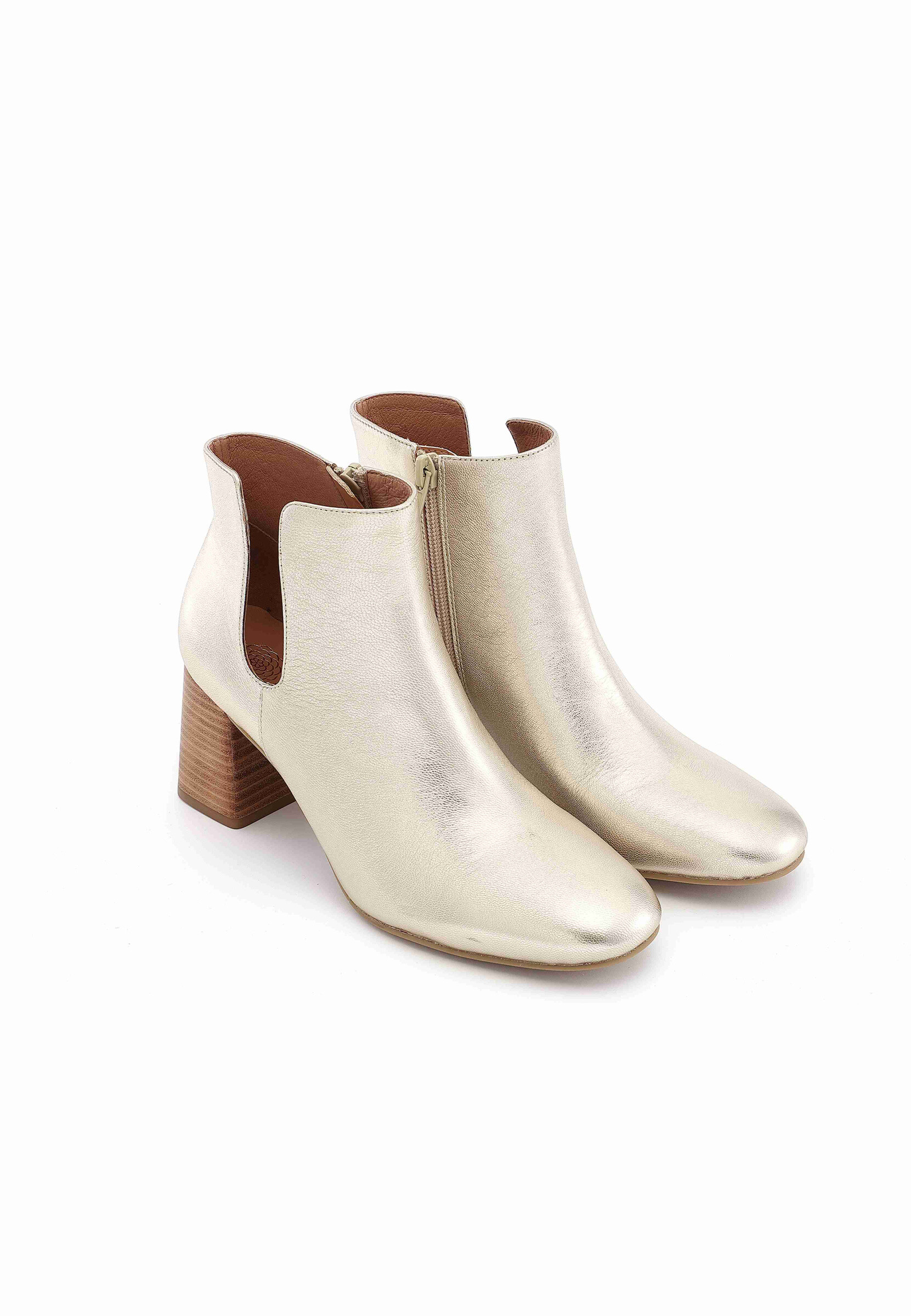 Wholesaler EMILIE KARSTON - Lou boot in thick heel leather with side cutting