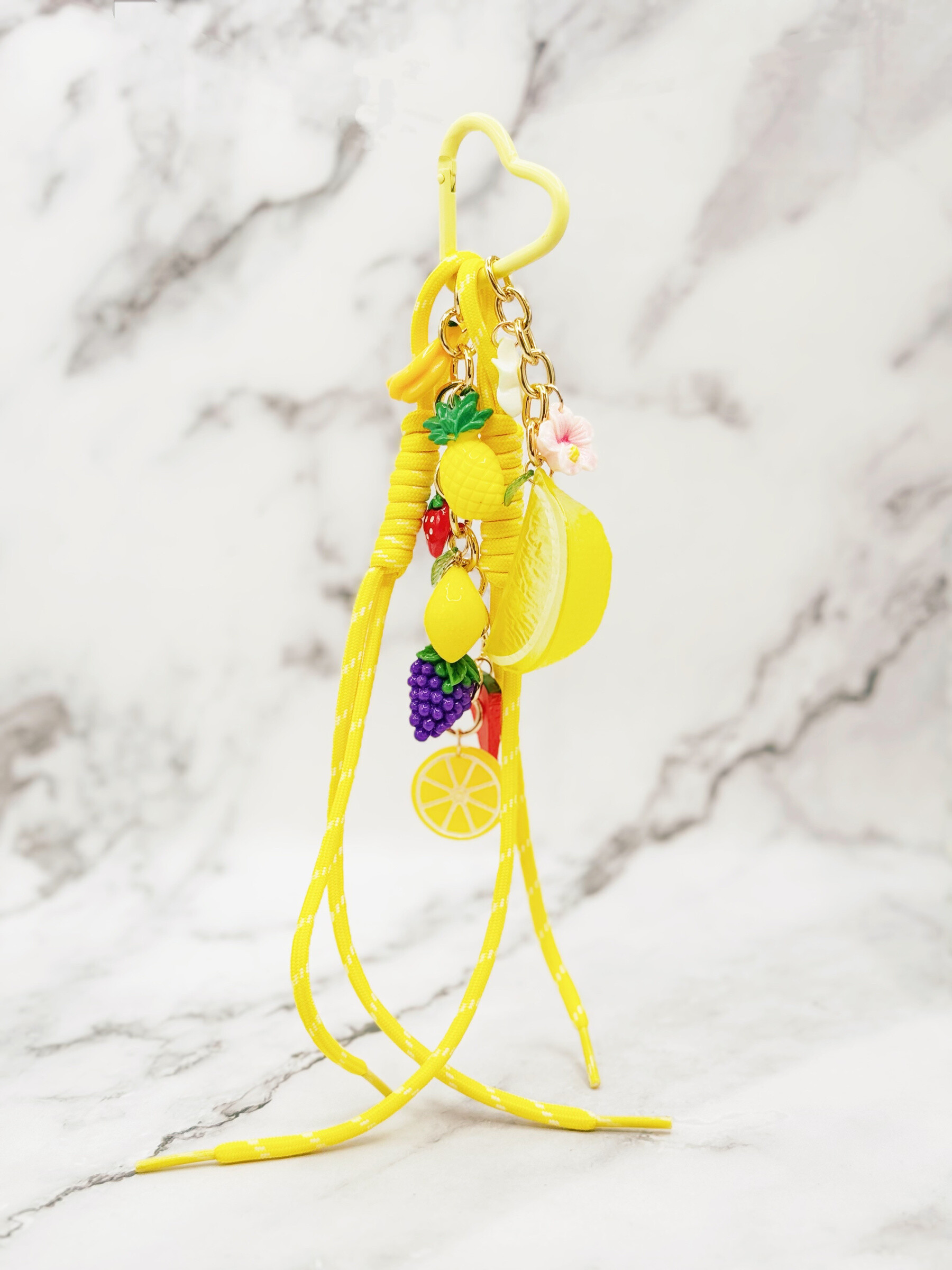 Grossiste Emily - Accessoire Sac/Porte Clés Couleur Multifruits