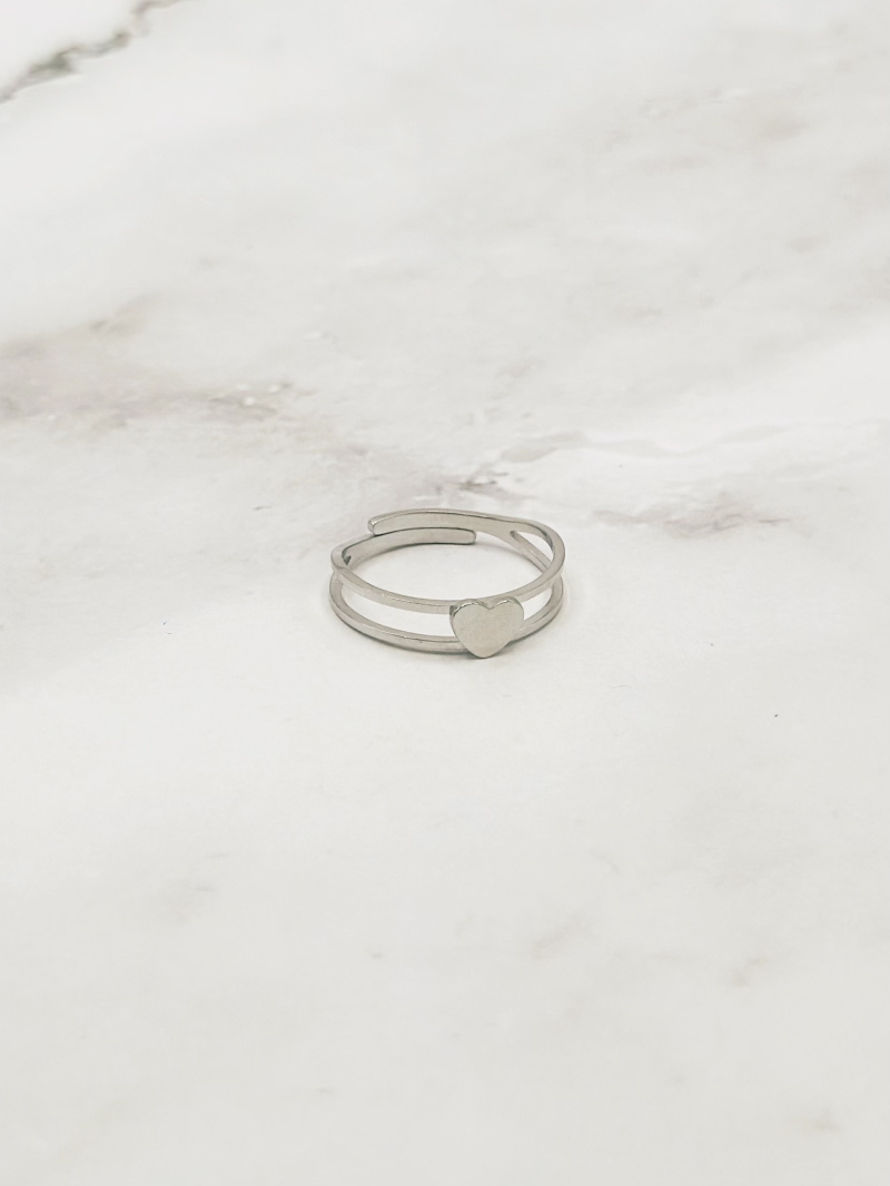 Mayorista Emily - Anillo de Acero Inoxidable Corazón Atemporal