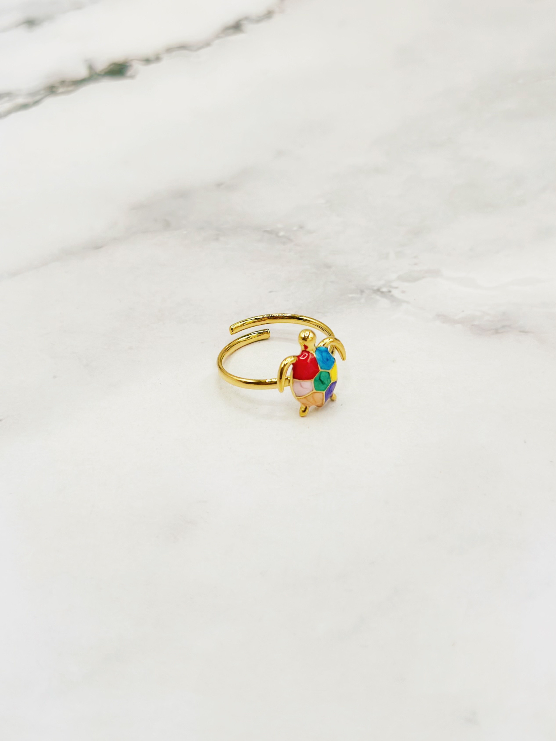 Grossiste Emily - Bague en acier inoxydable ajustable Tortue Emaillée