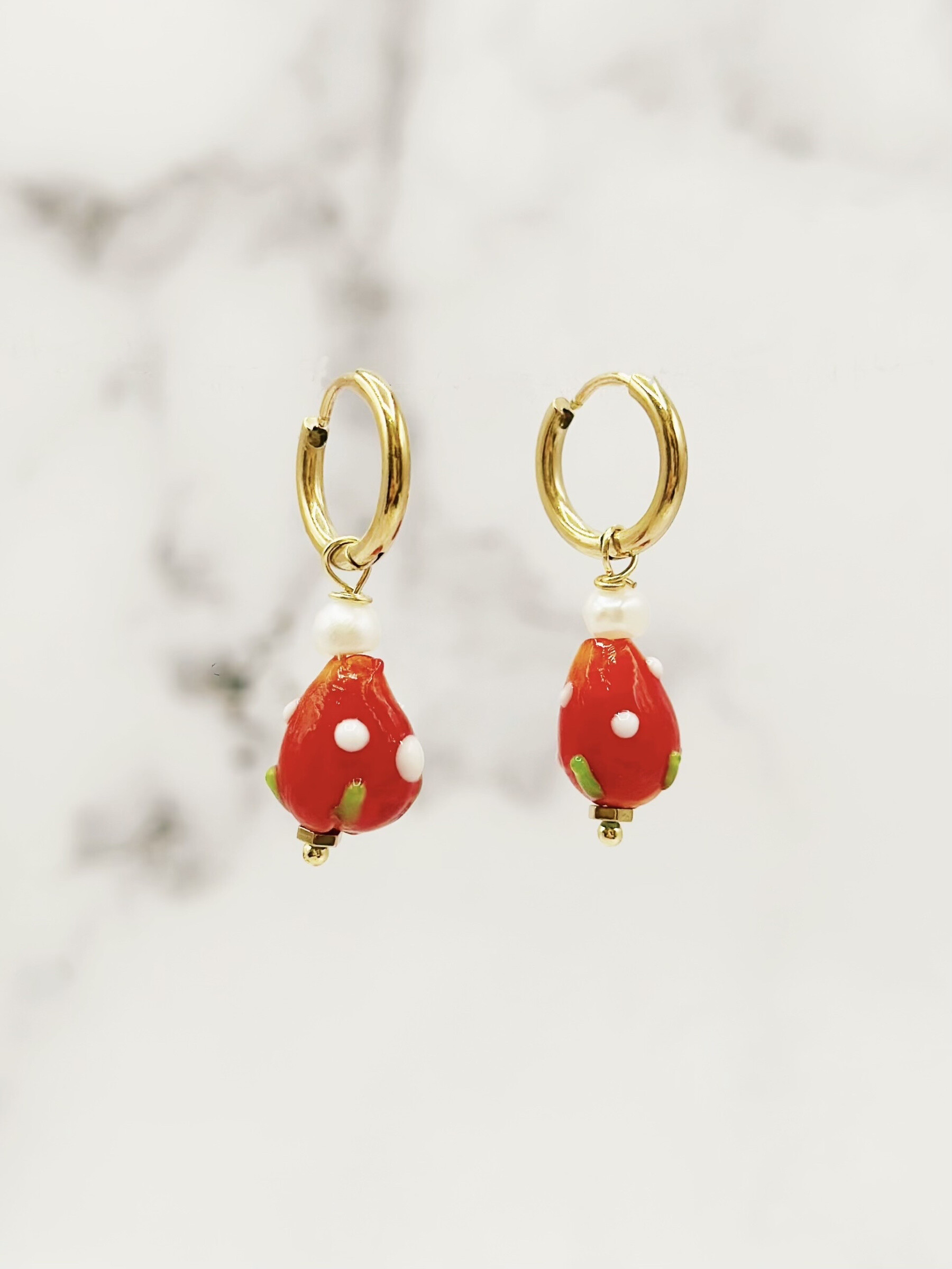 Wholesaler Emily - Starfish and white pearl stainless steel earrings