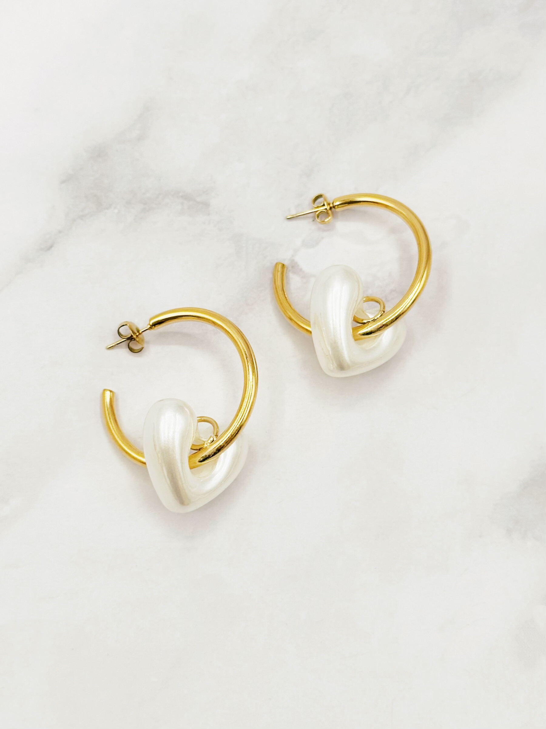 Grossiste Emily - Boucles d'oreilles en acier inoxydable Coeurs