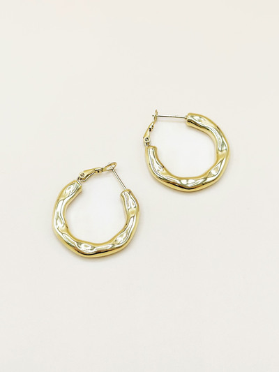 Mayorista Emily - Aros Ondulados de Acero Inoxidable Dorado Mayorista Emily - Aros Ondulados de Acero Inoxidable Dorado