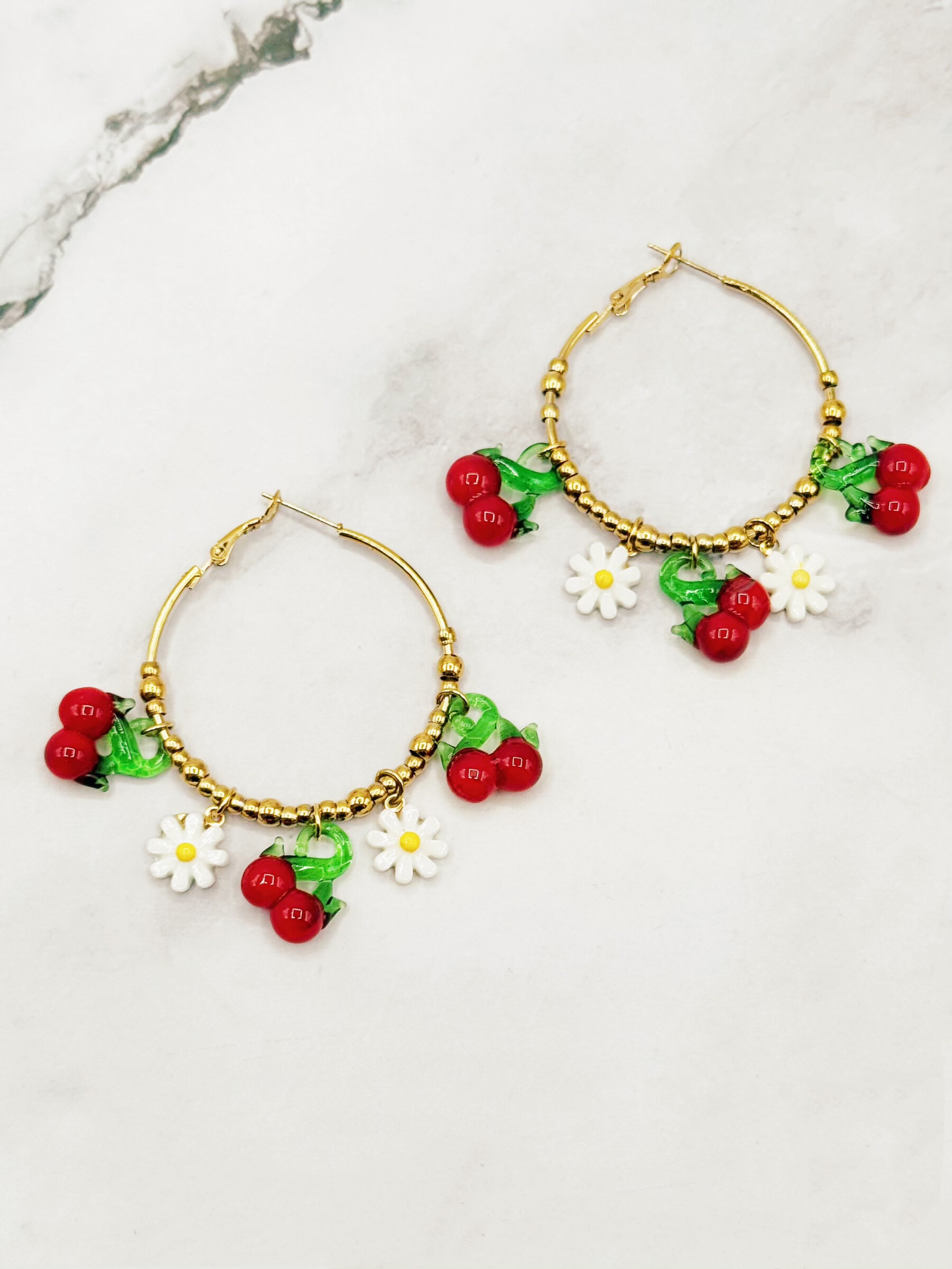 Grossiste Emily - Boucles d'oreilles en acier inoxydable Créoles Cerises