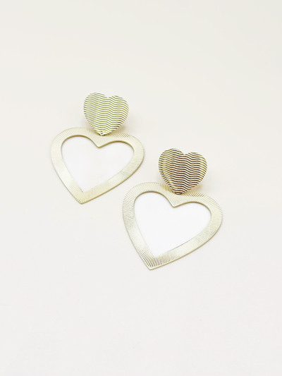 Mayorista Emily - Pendientes de Corazones de Acero Inoxidable Dorado Mayorista Emily - Pendientes de Corazones de Acero Inoxidable Dorado