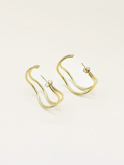 Mayorista Emily - Pendientes de Aro Ondulados de Acero Inoxidable Dorado 4cm Mayorista Emily - Pendientes de Aro Ondulados de Acero Inoxidable Dorado 4cm